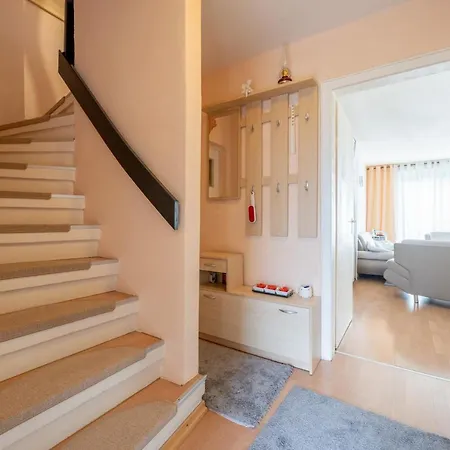 Private Rooms, Smokerhouse *